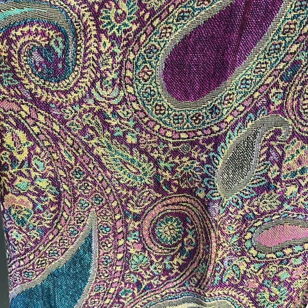 Beautiful Purple Blue Green Tan Paisley Pattern Pashmina Wrap Scarf w/ Tassel-OS
